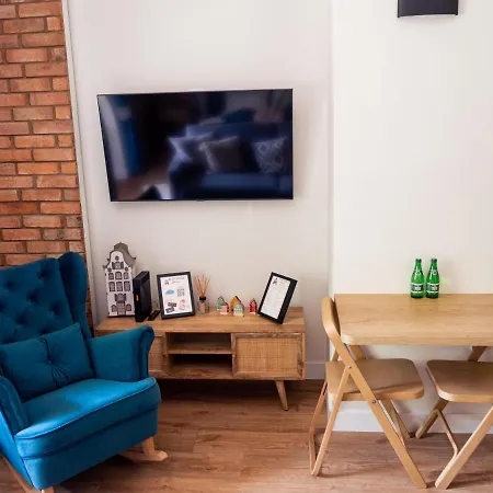 Brick Castle - Ulrich Lägenhet