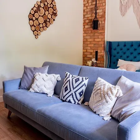 Brick Castle - Ulrich * Wrocław